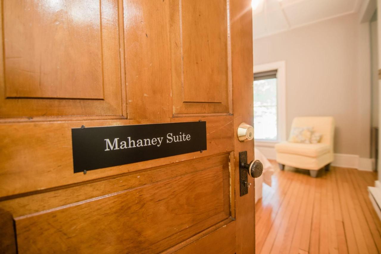 Mahaney Suite BW Boutique Hotel Central Lake エクステリア 写真